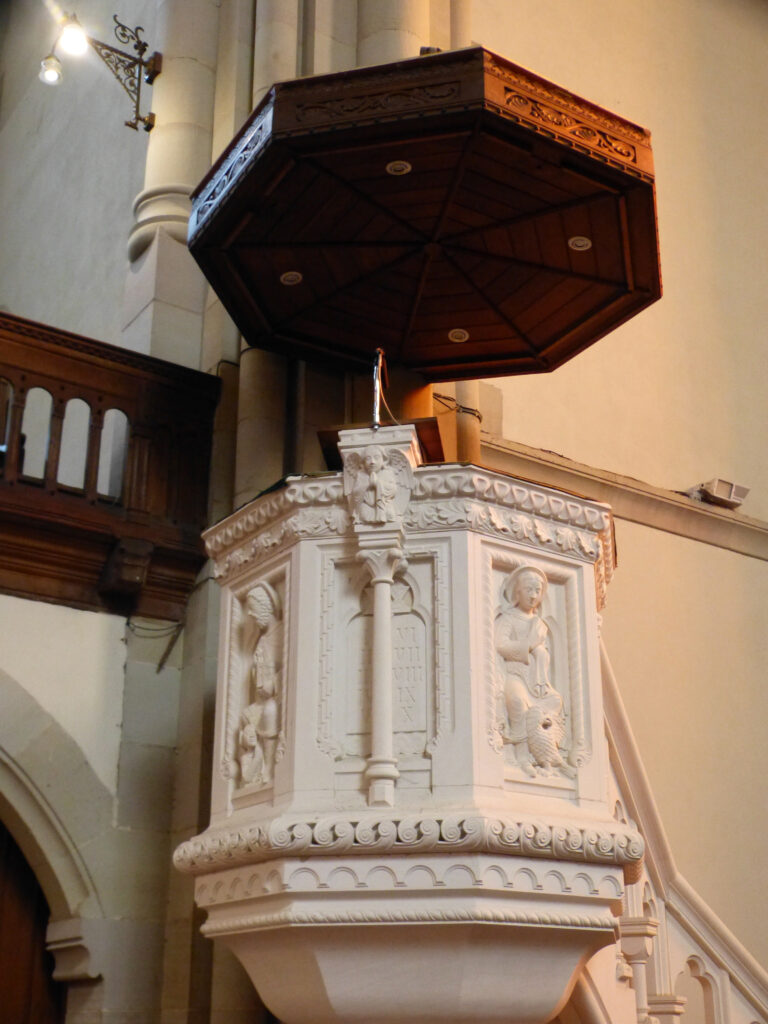 Temple neuf de Metz La chaire 1