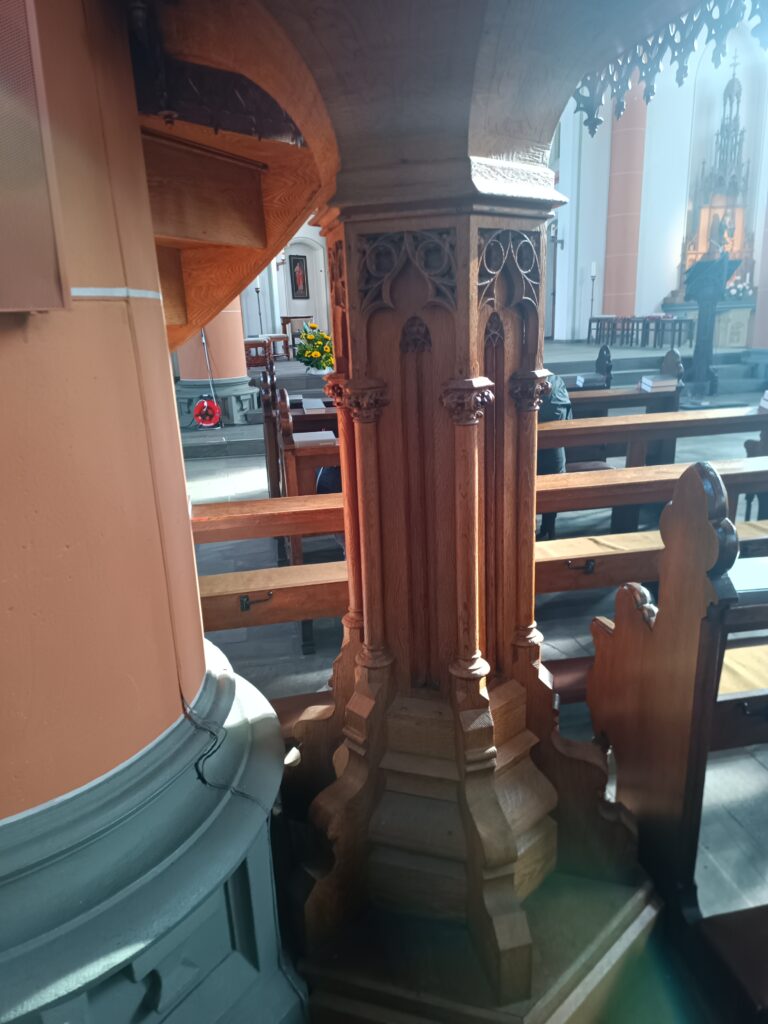 Brühl Badorf – Kanzel in der Kirche St. Pantaleon 2 IMG 20241013 105116 775