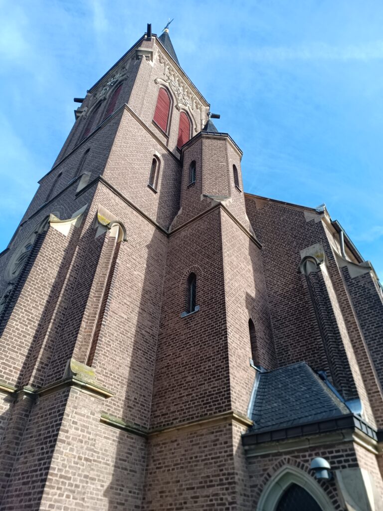 Katholische Pfarrkirche Sankt Pantaleon