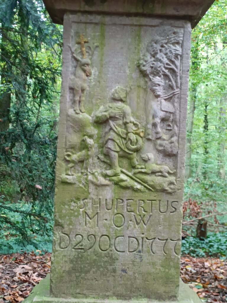 Das Hubertuskreuz im Hardtwald