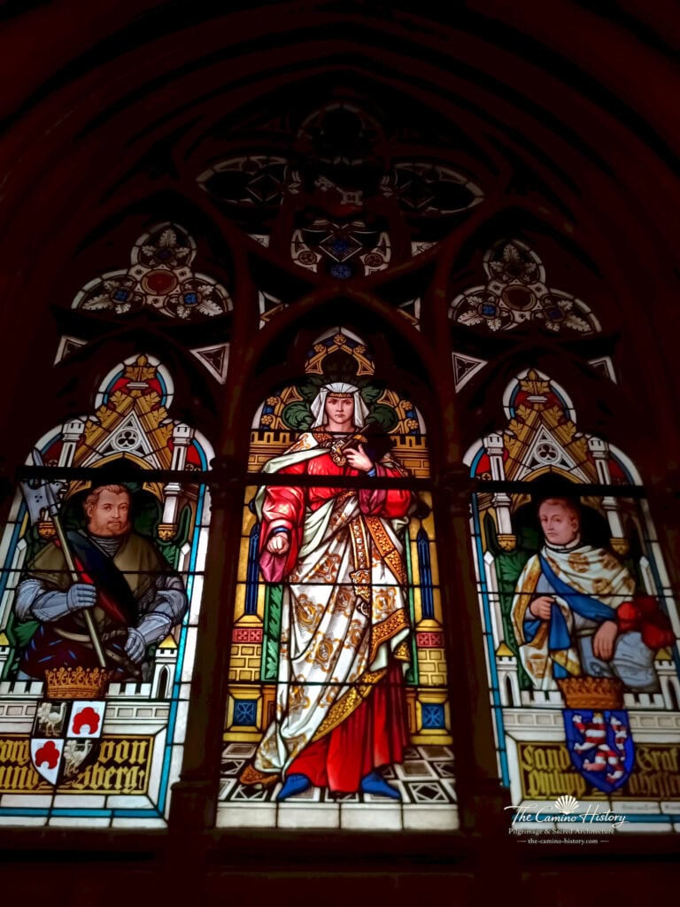 Historisches Glasfenster „Das trotzende Worms“ von 1521 in der Gedächtniskirche der Protestation in Speyer