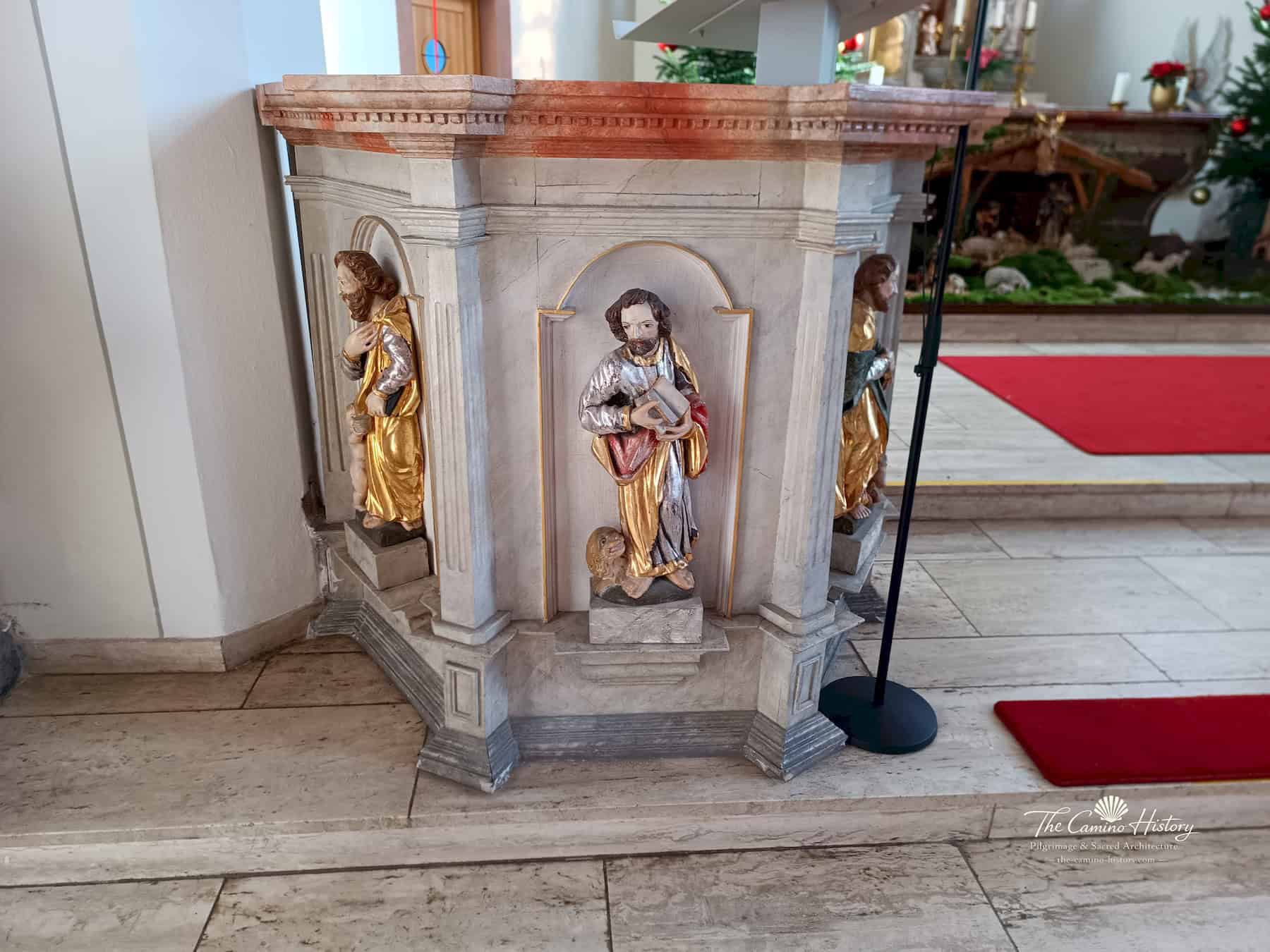 Figürlich geschmücktes Lesepult – St. Bartholomäus Fischbach