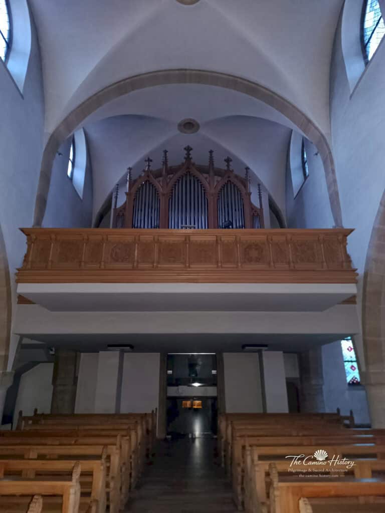 Orgel auf der Empore der katholischen Kirche St. Jakobus in Germersheim