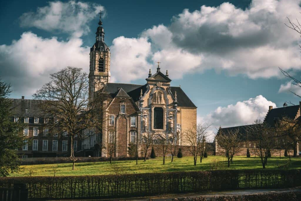 pexels hans d 42375629 11259526