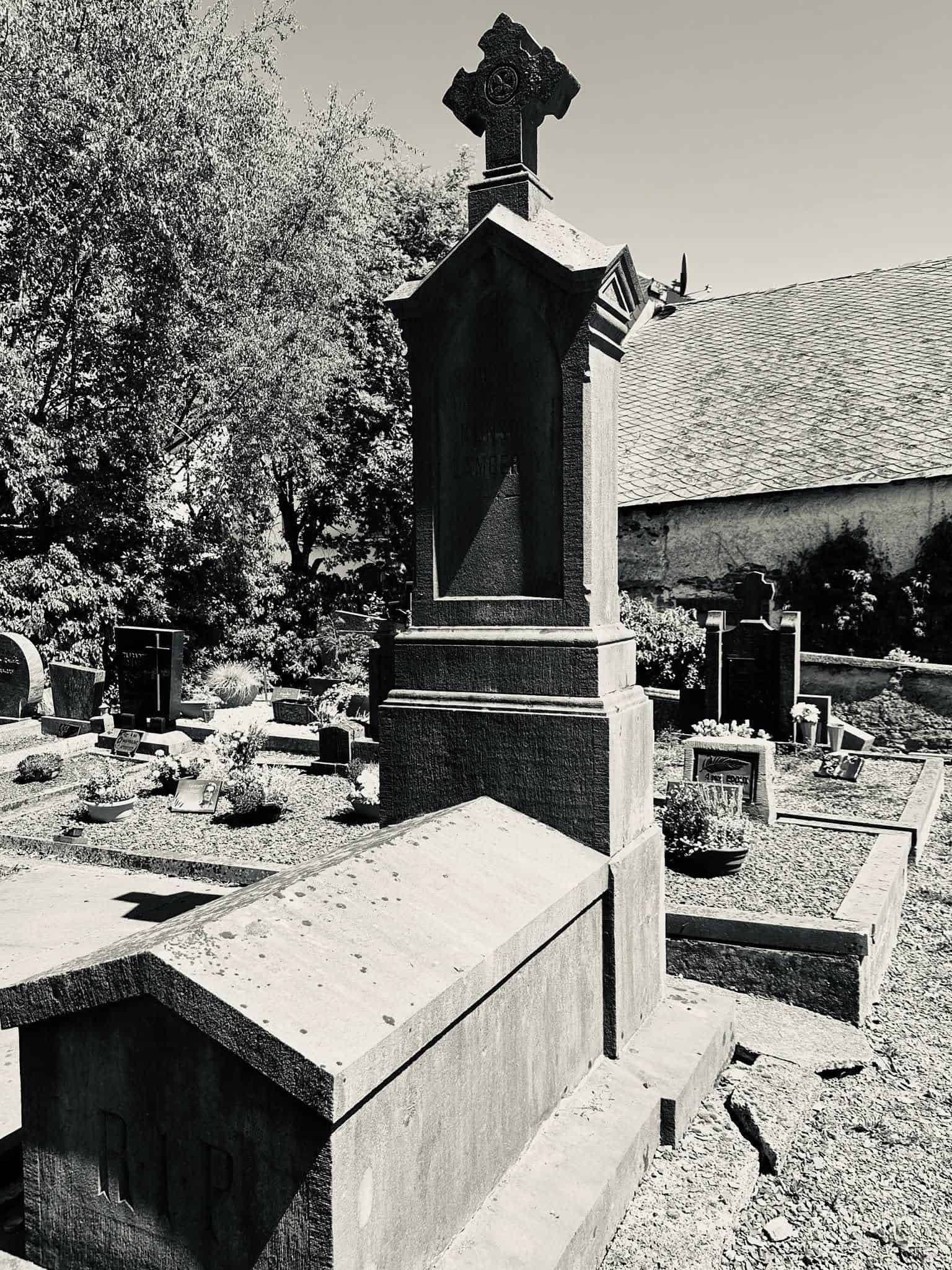Friedhofsansicht – Beho (025) – Friedhof Beho.