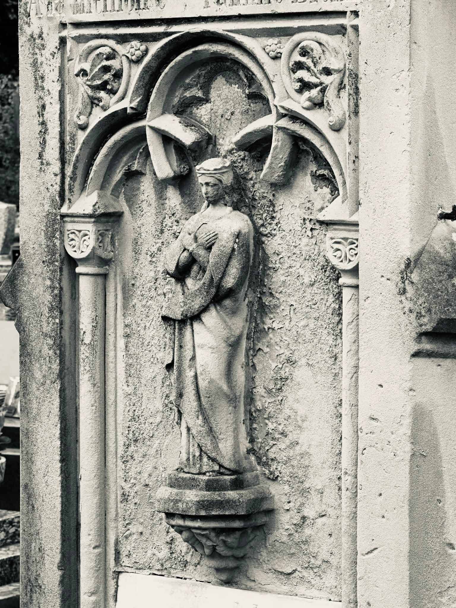 Heiligenfigur – Grevenmacher (018) – Friedhof Grevenmacher. Darstellung: Heiligenfigur.