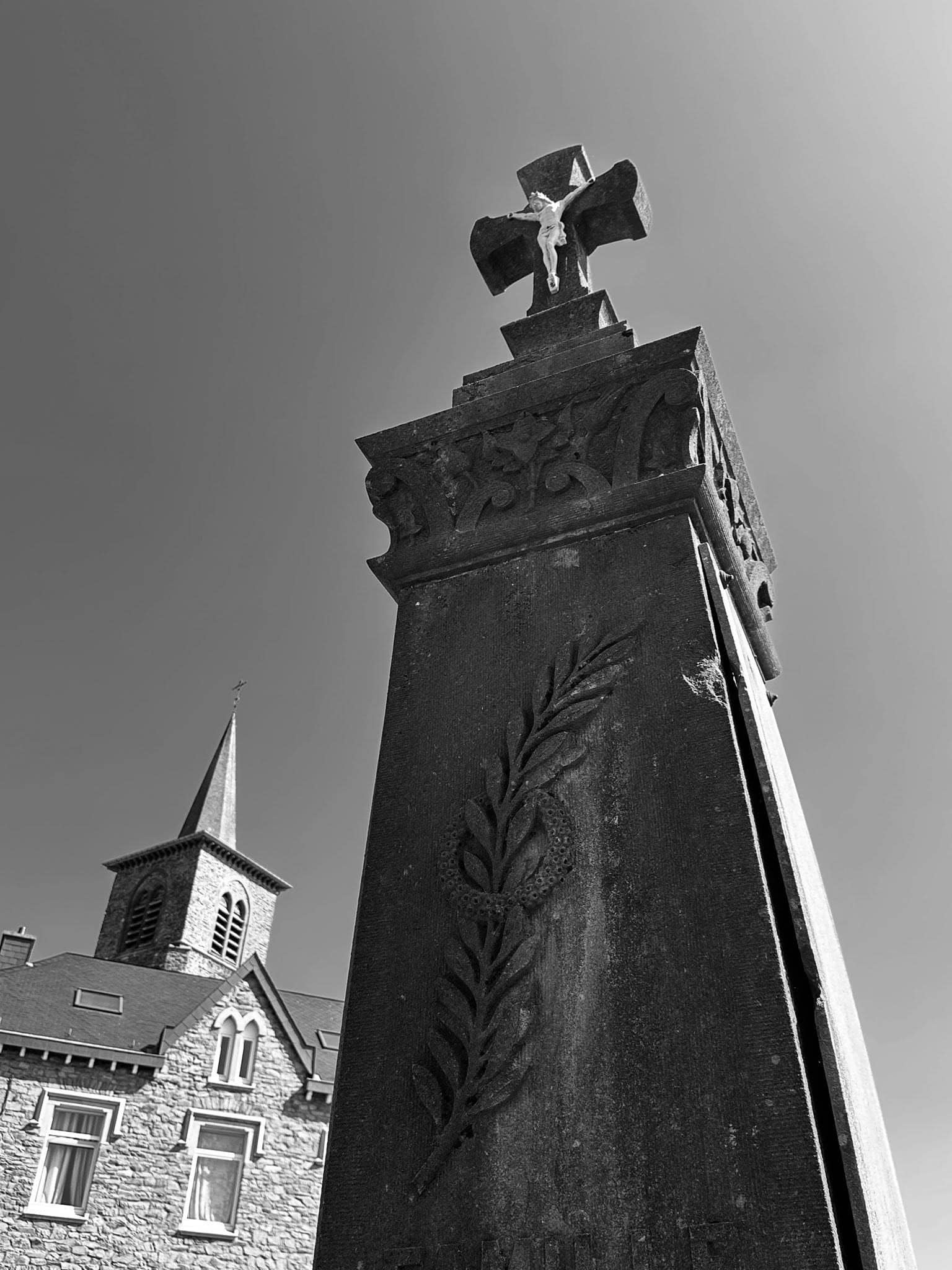 Grabmalaufnahme – Longchamps (039) – Friedhof Longchamps.