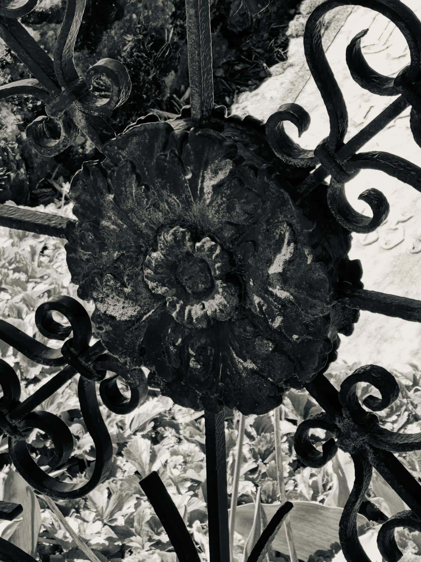 Grabmal und Detail – Sankt Vith (009) – Friedhof Sankt Vith.
