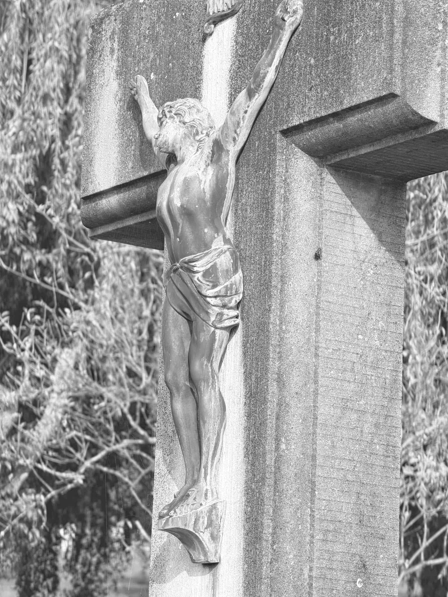 Christusdarstellung – Ermsdorf (004) – Friedhof Ermsdorf. Darstellung: Christus.