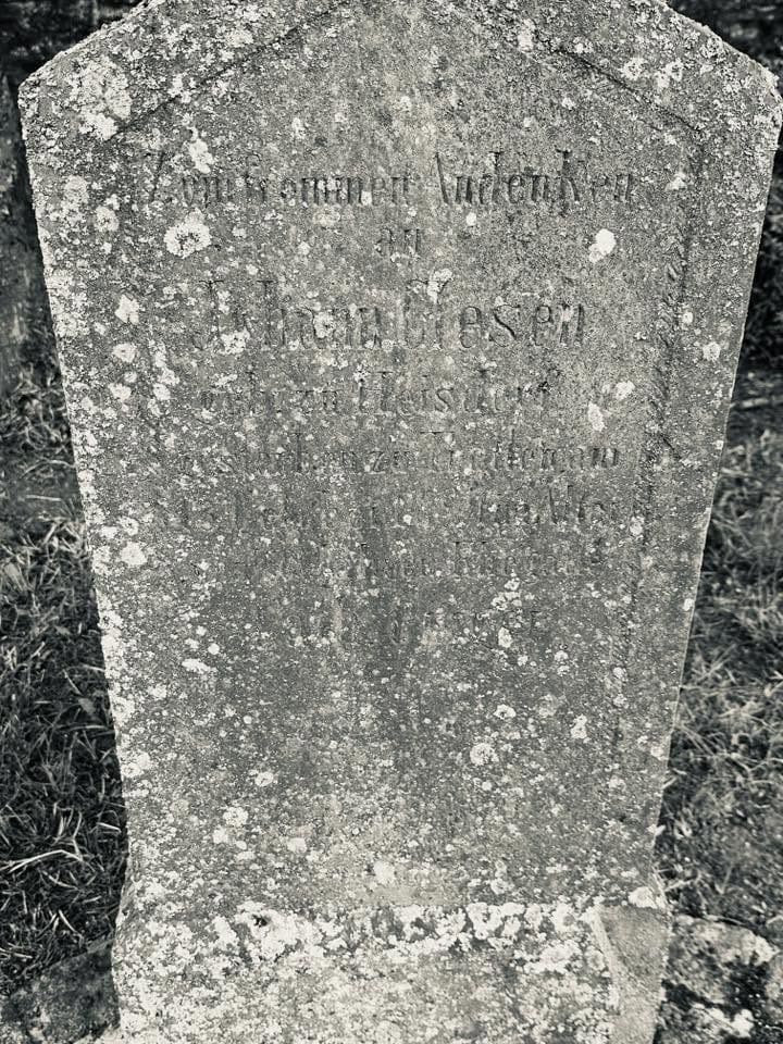 Grabmalaufnahme – Troine (001) – Alter Friedhof Troine.