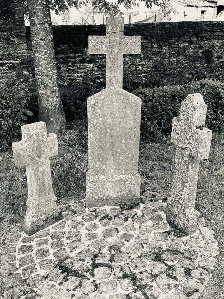 Grabmalaufnahme – Troine (010) – Alter Friedhof Troine.