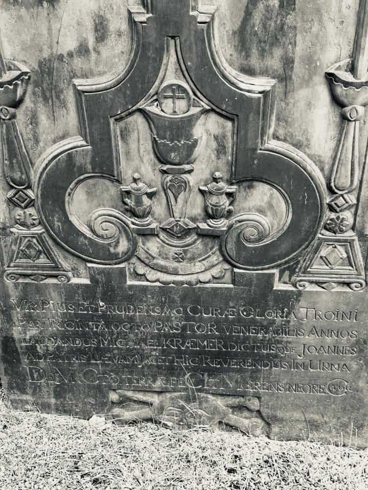 Grabmalaufnahme – Troine (017) – Alter Friedhof Troine.
