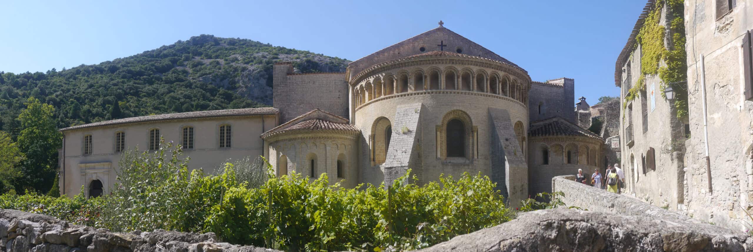 Die historische Abtei von Gellone in Saint-Guilhem-le-Désert