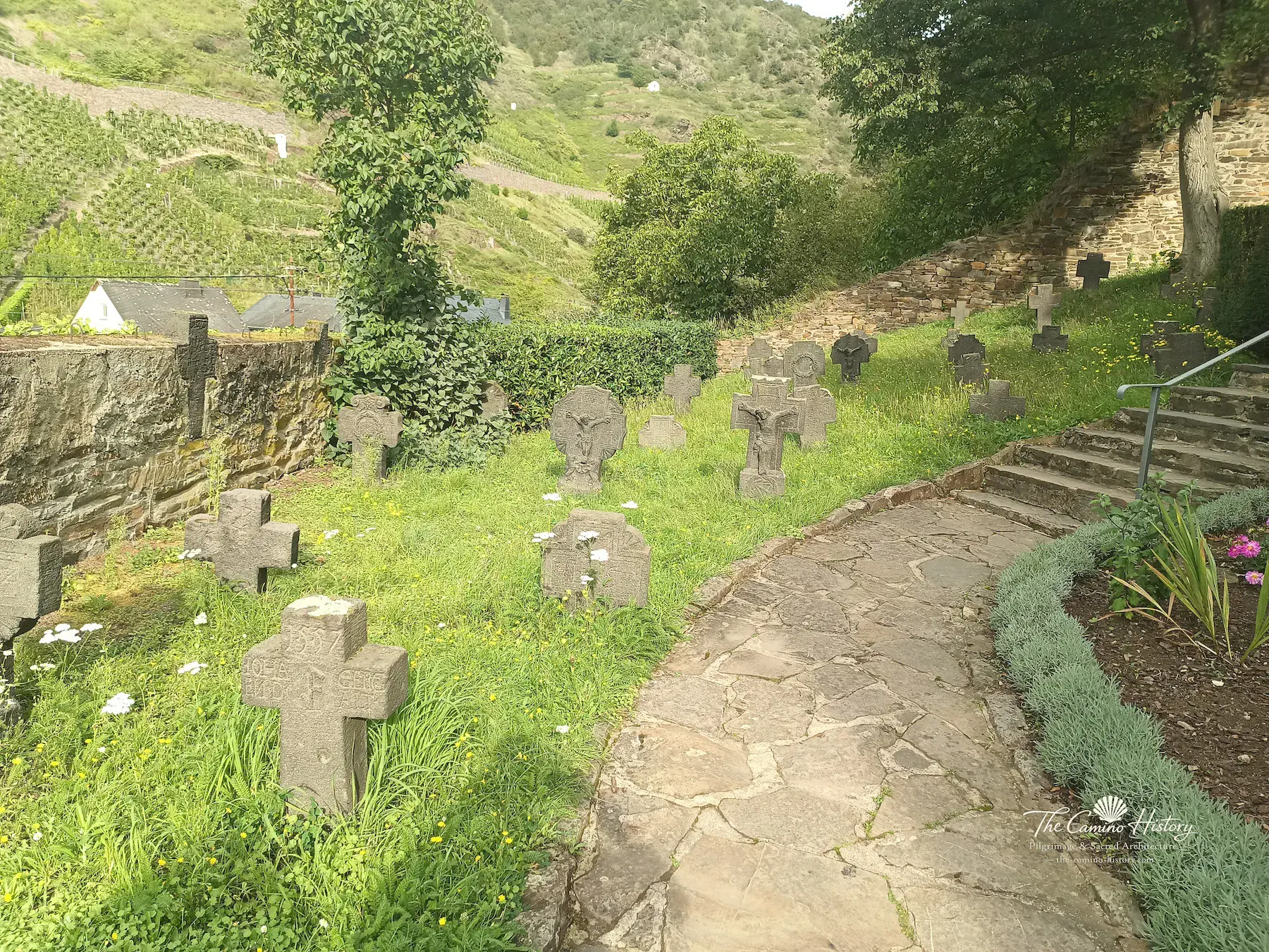 Historische Grabmalaufnahme aus der St.-Michael-Kapelle in Alken