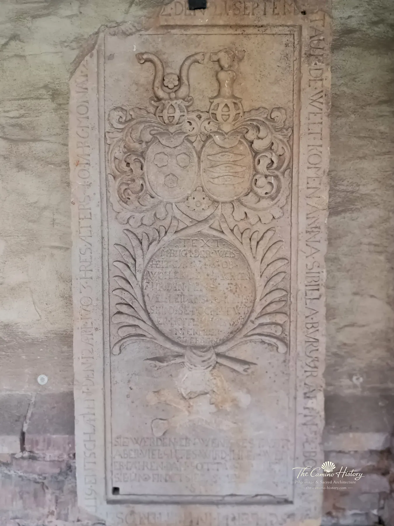 Grabmalaufnahme – Landau – Landau – Kath. Pfarrkirche Heilig Kreuz (ehem. Augustinerkloster).