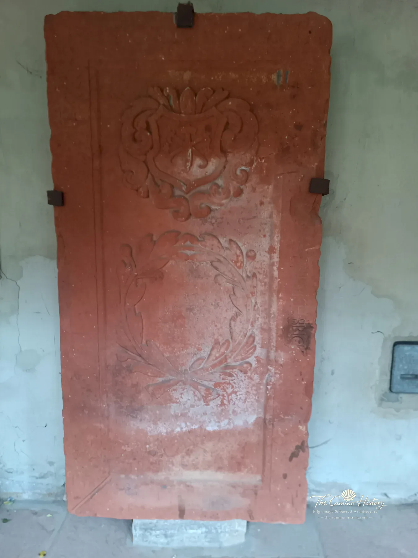 Grabmalaufnahme – Landau – Landau – Kath. Pfarrkirche Heilig Kreuz (ehem. Augustinerkloster).