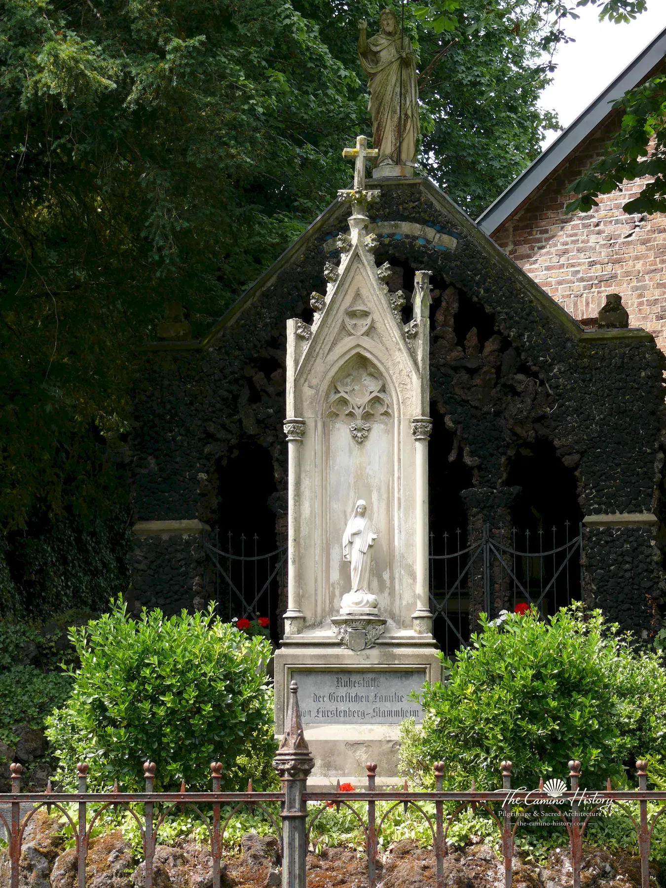 Grabmalaufnahme – Remagen – Remagen - Apollinariskirche.