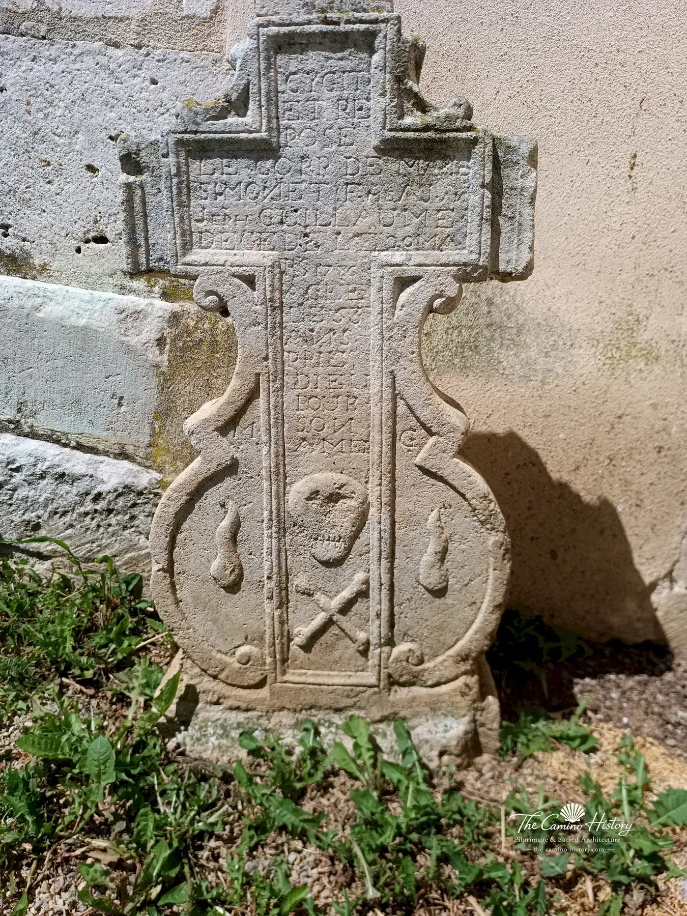 Grabmalaufnahme – Rouvres la Chétive – Rouvres la Chétive - Église Saint Maurice.